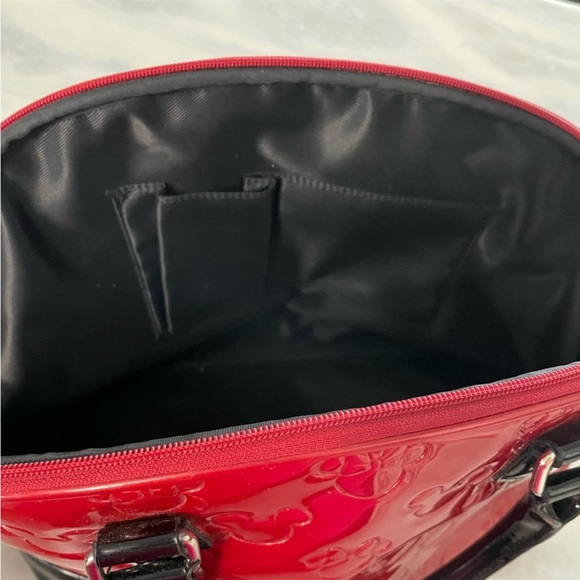 Disney Loungefly Bowler Bag Minnie Loves Mickey Red Black  with Tag - Picture 6 of 11